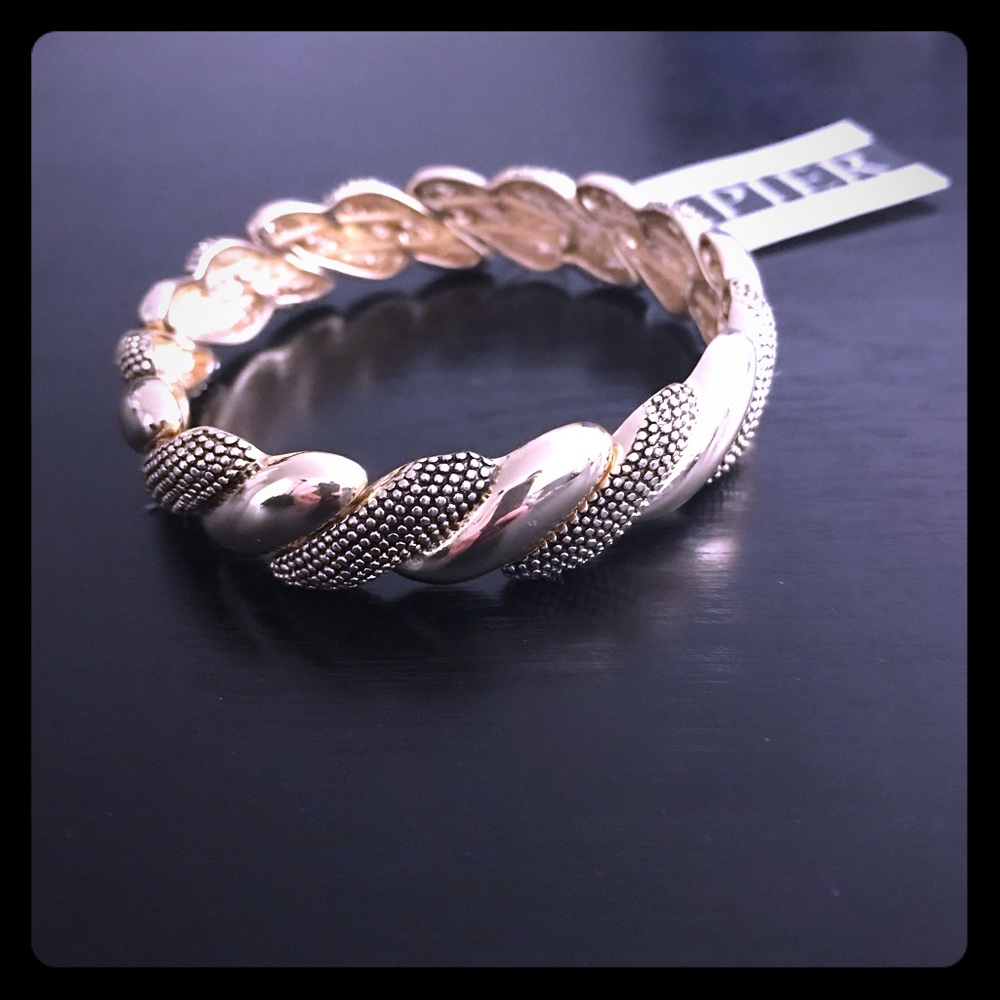 Napier bracelet